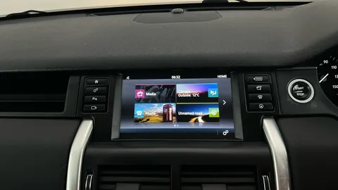 Land Rover Discovery Sport 2.0 TD4 180 HSE Black Auto [7 Seats]