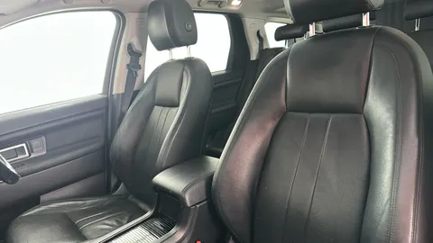 Land Rover Discovery Sport 2.0 TD4 180 HSE Black Auto [7 Seats]