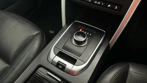 Land Rover Discovery Sport 2.0 TD4 180 HSE Black Auto [7 Seats]