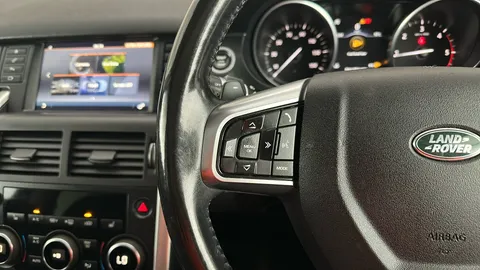 Land Rover Discovery Sport 2.0 TD4 180 HSE Black Auto [7 Seats]