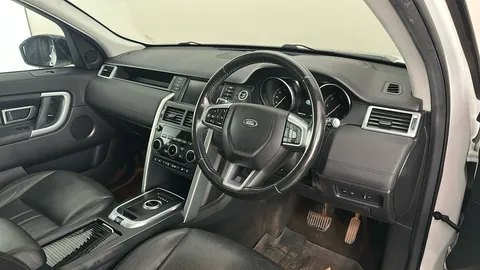 Land Rover Discovery Sport 2.0 TD4 180 HSE Black Auto [7 Seats]