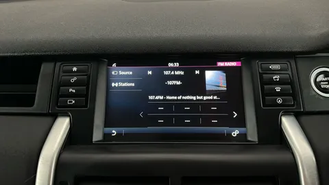 Land Rover Discovery Sport 2.0 TD4 180 HSE Black Auto [7 Seats]