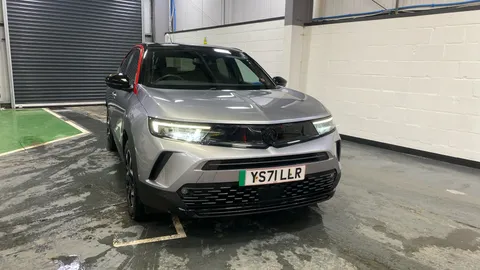 VAUXHALL MOKKA 100kW SRi Nav Premium 50kWh Auto