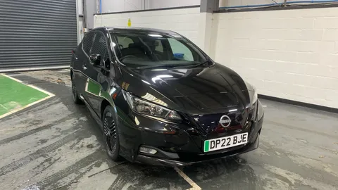 NISSAN LEAF 110kW N-Connecta 39kWh Auto