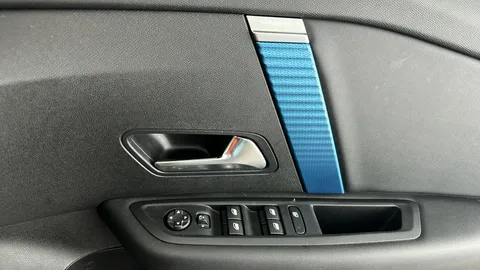 CITROEN C4 100kW Shine Plus 50kWh Auto