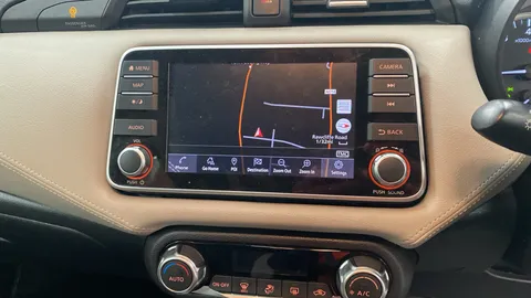 NISSAN MICRA 1.0 IG-T 100 Tekna Xtronic