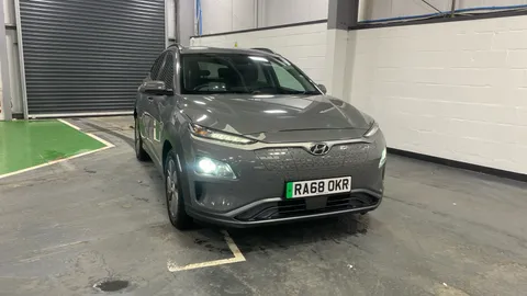 HYUNDAI KONA 150kW Premium SE 64kWh Auto