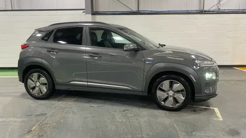 HYUNDAI KONA 150kW Premium SE 64kWh Auto