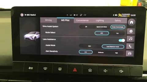 MG MOTOR UK MG4 125kW SE EV 51kWh Auto