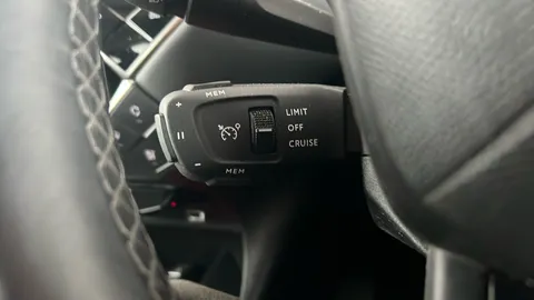 DS DS 3 100kW E-TENSE Bastille 50kWh Auto