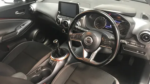 NISSAN JUKE 1.0 DiG-T N-Connecta