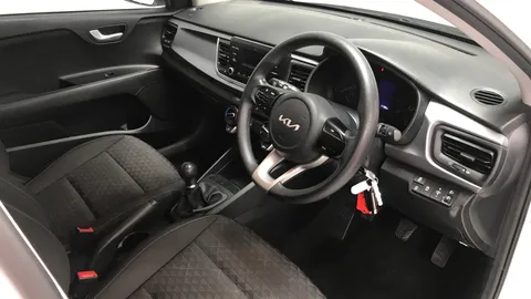 KIA RIO 1.2 DPi 1
