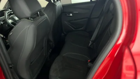 PEUGEOT 208 100kW GT Premium 50kWh Auto