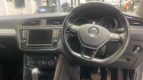 VOLKSWAGEN TIGUAN 2.0 TDi 150 4Motion SE Nav DSG