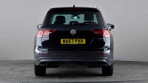 VOLKSWAGEN TIGUAN 2.0 TDi 150 SE Nav