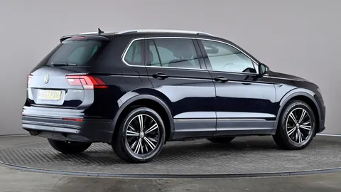 VOLKSWAGEN TIGUAN 2.0 TDi 150 SE Nav