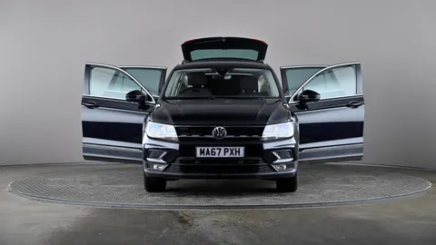 VOLKSWAGEN TIGUAN 2.0 TDi 150 SE Nav