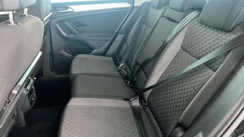 VOLKSWAGEN TIGUAN 2.0 TDi 150 SE Nav