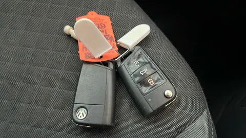 VOLKSWAGEN TIGUAN 2.0 TDi 150 SE Nav