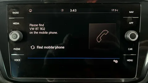 VOLKSWAGEN TIGUAN 2.0 TDi 150 SE Nav