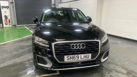 AUDI Q2 30 TDI Sport
