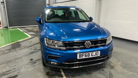 VOLKSWAGEN TIGUAN 2.0 TDi 150 SE Nav