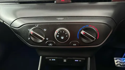 HYUNDAI BAYON 1.0 TGDi 48V MHEV SE Connect DCT