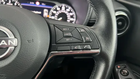 NISSAN JUKE 1.0 DiG-T 114 N-Connecta