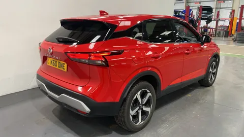 NISSAN QASHQAI 1.3 DiG-T MH N-Connecta