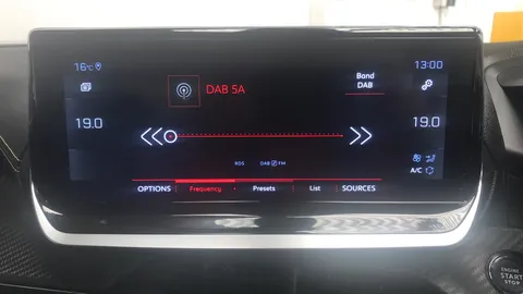 PEUGEOT 2008 1.2 PureTech 130 GT