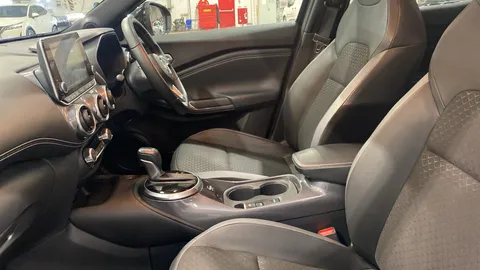 NISSAN JUKE 1.6 Hybrid N-Connecta Auto