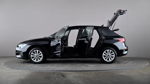 AUDI A3 30 TFSI Technik