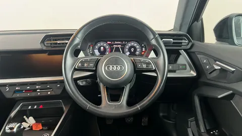 AUDI A3 30 TFSI Technik