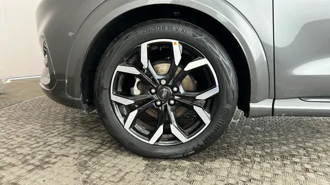 FORD PUMA 1.0 EcoBoost Hybrid mHEV ST-Line X