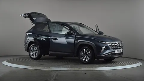 HYUNDAI TUCSON 1.6 TGDi 48V MHD SE Connect 2WD DCT