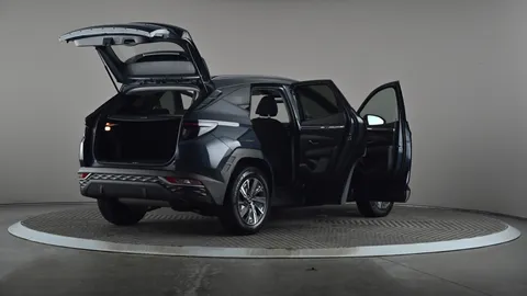 HYUNDAI TUCSON 1.6 TGDi 48V MHD SE Connect 2WD DCT