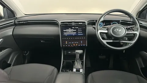 HYUNDAI TUCSON 1.6 TGDi 48V MHD SE Connect 2WD DCT