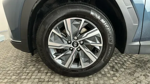 HYUNDAI TUCSON 1.6 TGDi 48V MHD SE Connect 2WD DCT