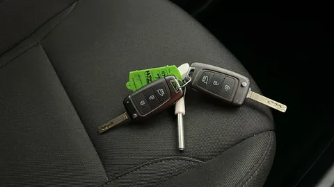 HYUNDAI TUCSON 1.6 TGDi 48V MHD SE Connect 2WD DCT