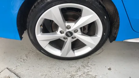 AUDI A3 35 TFSI S Line