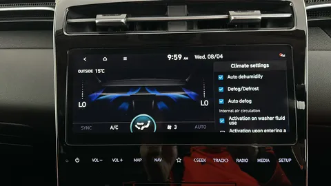 HYUNDAI TUCSON 1.6 TGDi 48V MHD SE Connect 2WD DCT