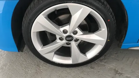 AUDI A3 35 TFSI S Line