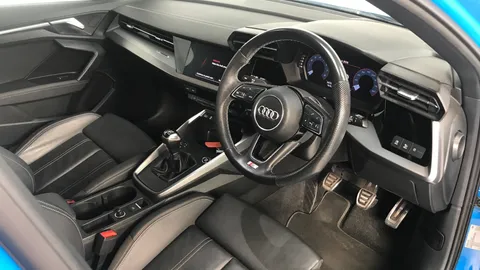 AUDI A3 35 TFSI S Line