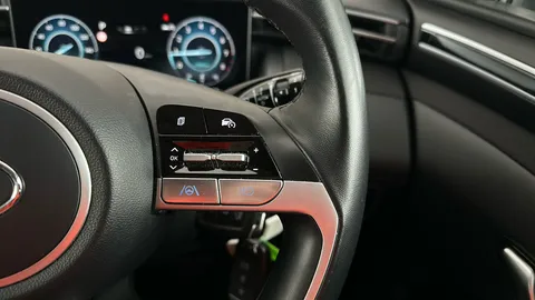 HYUNDAI TUCSON 1.6 TGDi 48V MHD SE Connect 2WD DCT