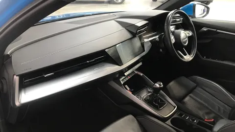 AUDI A3 35 TFSI S Line