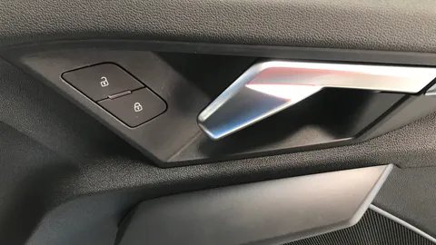 AUDI A3 35 TFSI S Line