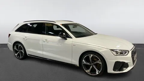 AUDI A4 35 TFSI Black Edition S Tronic [Comfort+Sound]