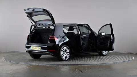 VOLKSWAGEN GOLF 99kW e-Golf 35kWh Auto