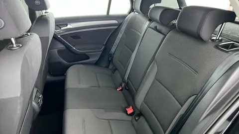 VOLKSWAGEN GOLF 99kW e-Golf 35kWh Auto