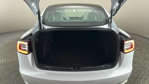 TESLA MODEL 3 Long Range AWD Auto